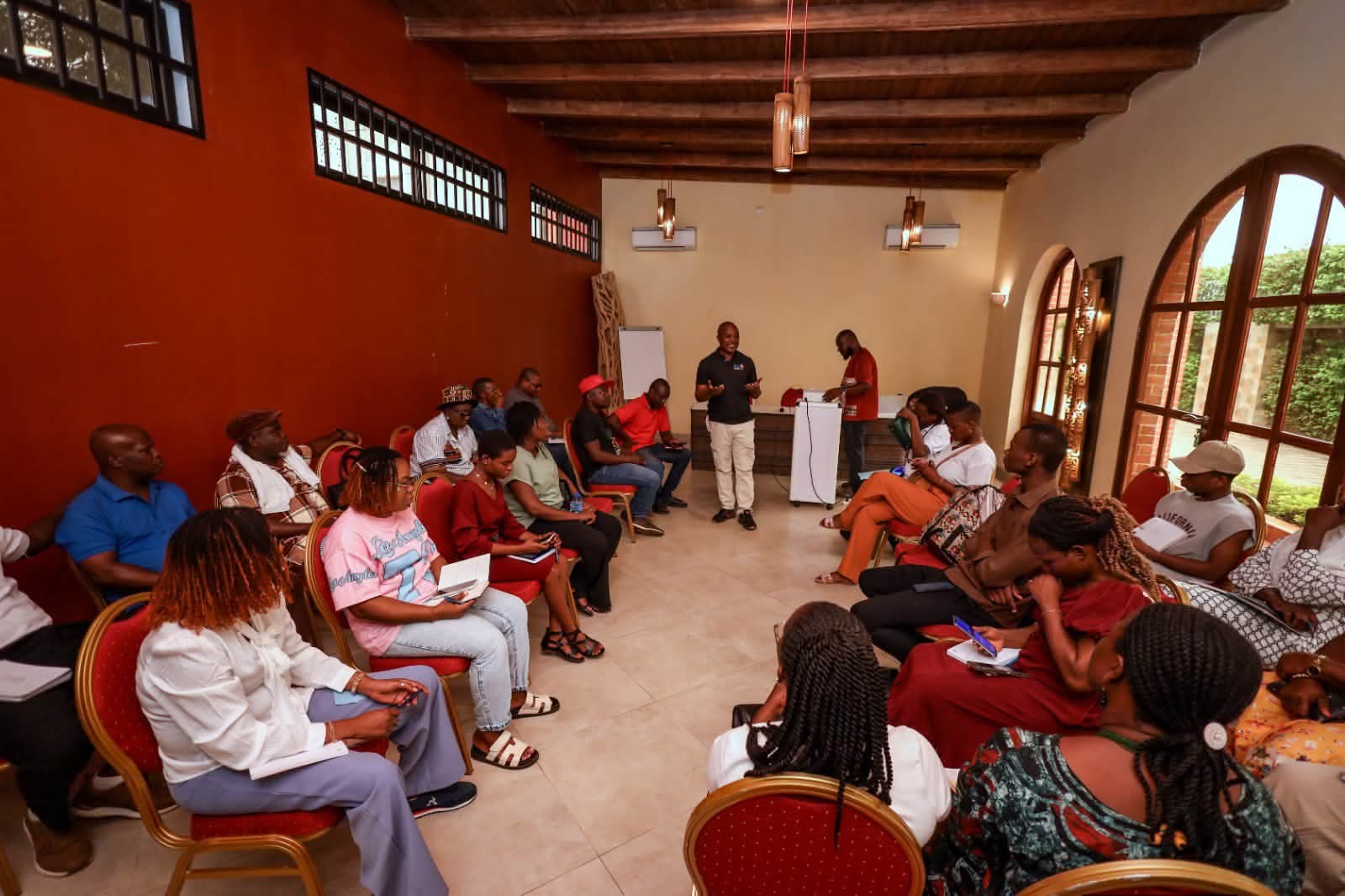 Le personnel du CETEF en pleine formation...